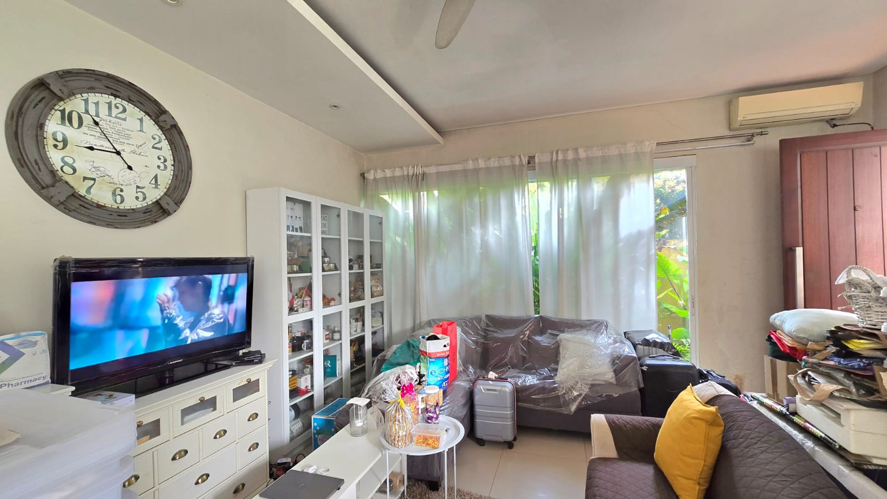 Dijual Rumah ada pool,nyaman,lokasi ok di Bintaro Jaya 9