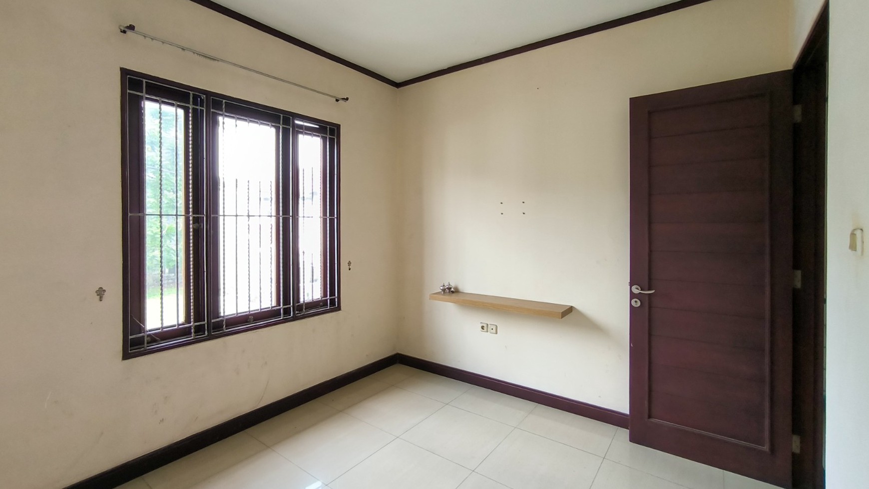 Dijual Rumah Nyaman,lokasi oke di Bintaro Jaya 9