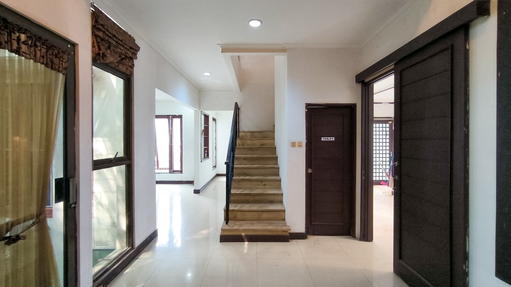 Dijual Rumah Nyaman,lokasi oke di Bintaro Jaya 9