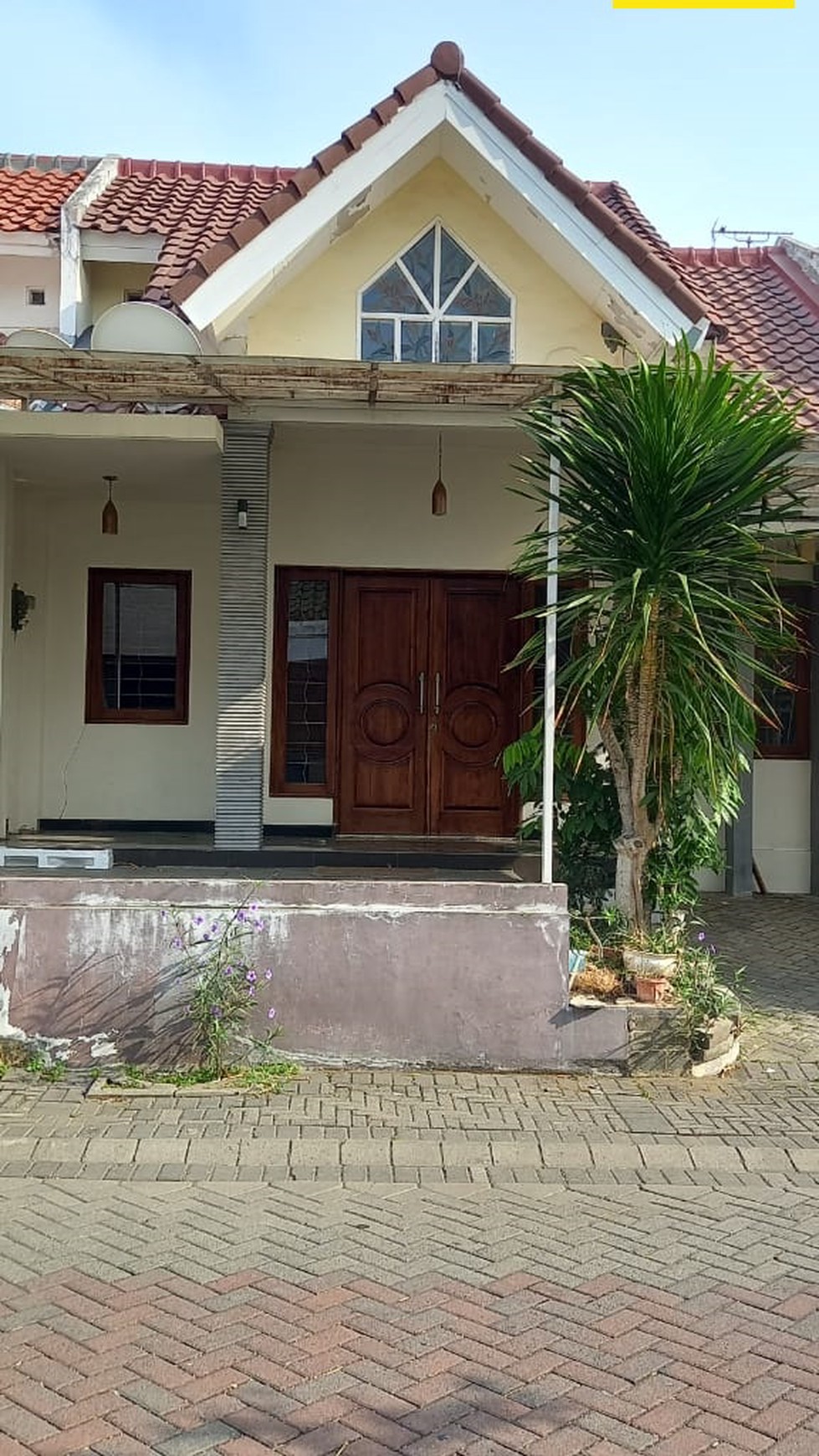 Dijual Rumah di Internasional Village 1 Surabaya Barat