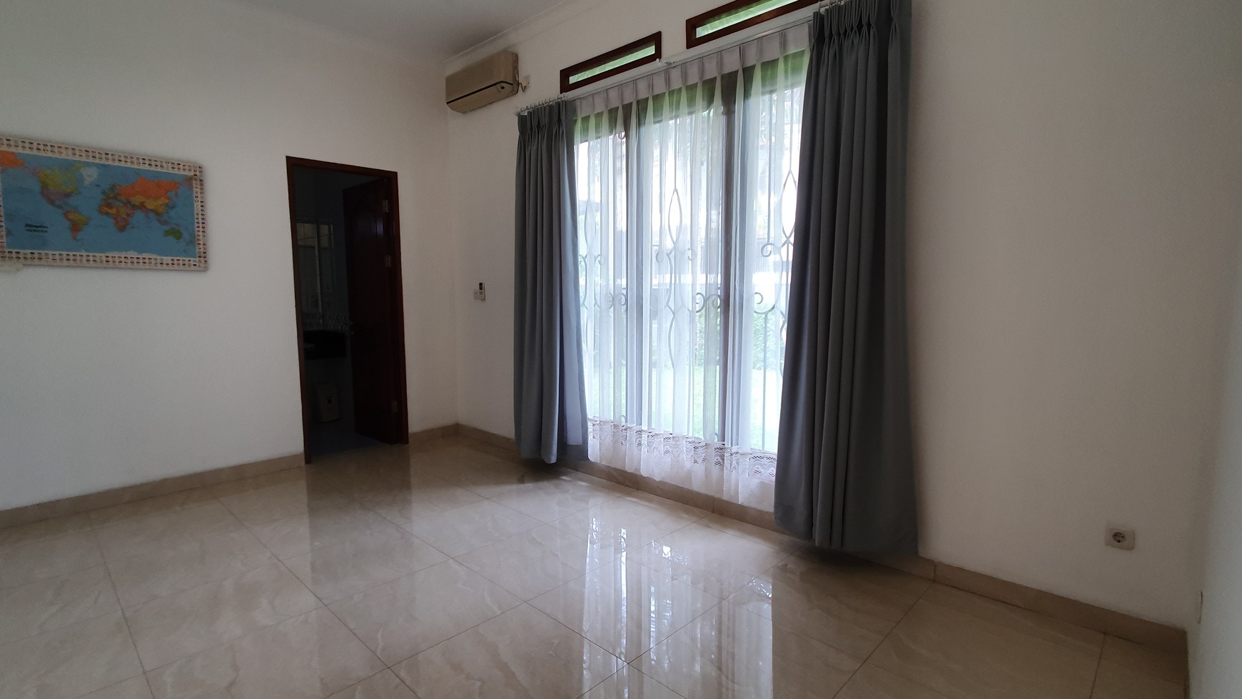 House for rent in Kemang area "Price Can Be Negotiable"