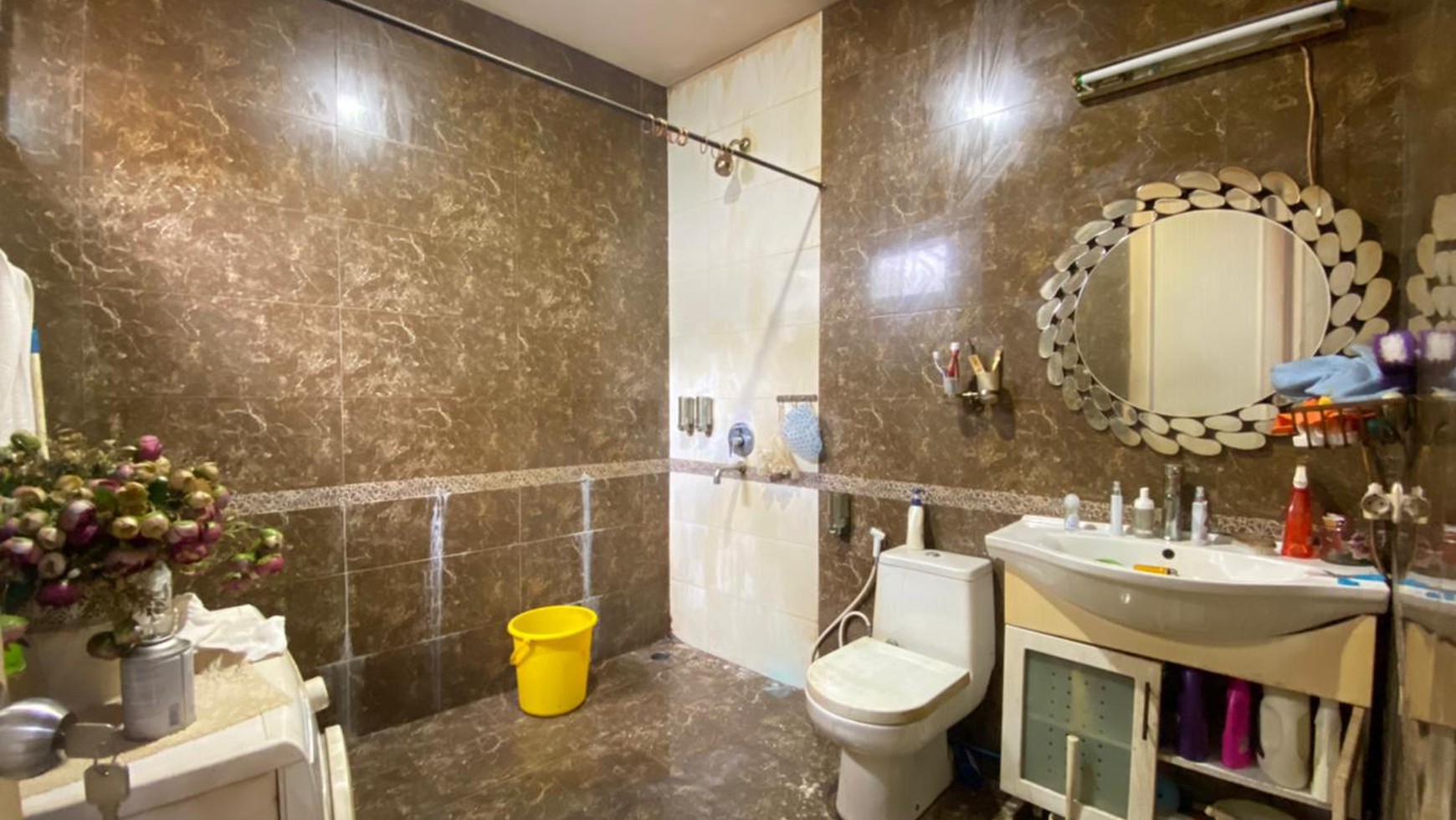 Rumah Hitung Tanah Area Cipete