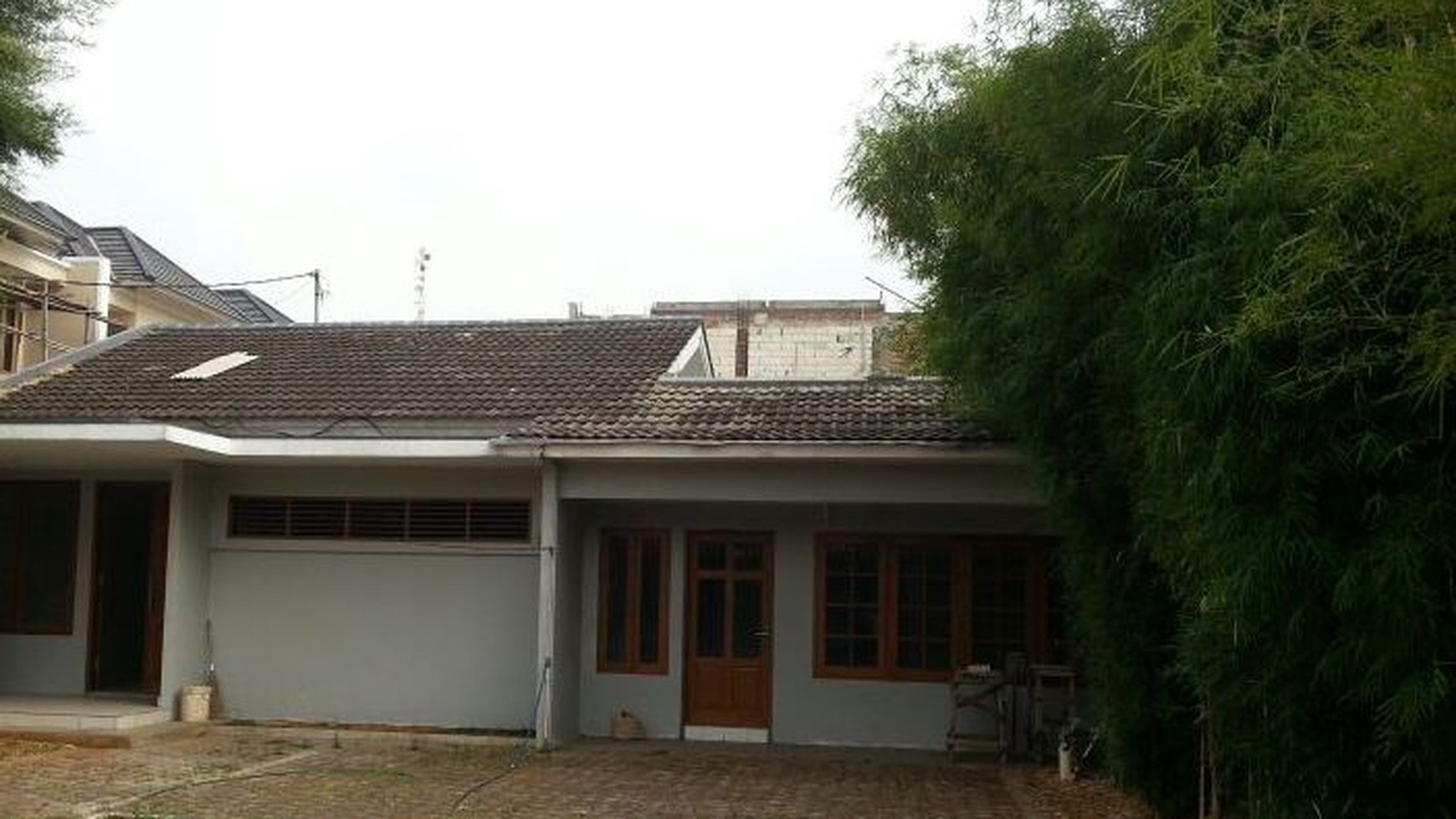 Rumah luas, lokasi strategis di Pondok Ranji.