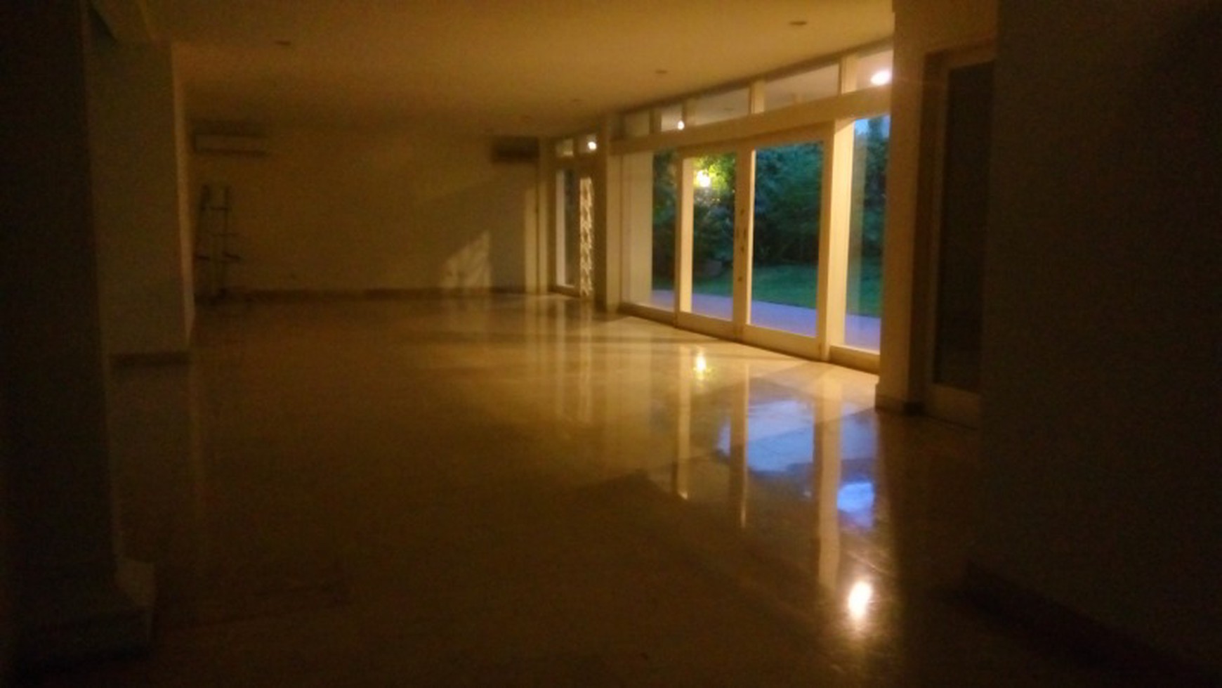 Comfortable and beautiful house In Kemang for expatriat and others "The price can be negotiable"