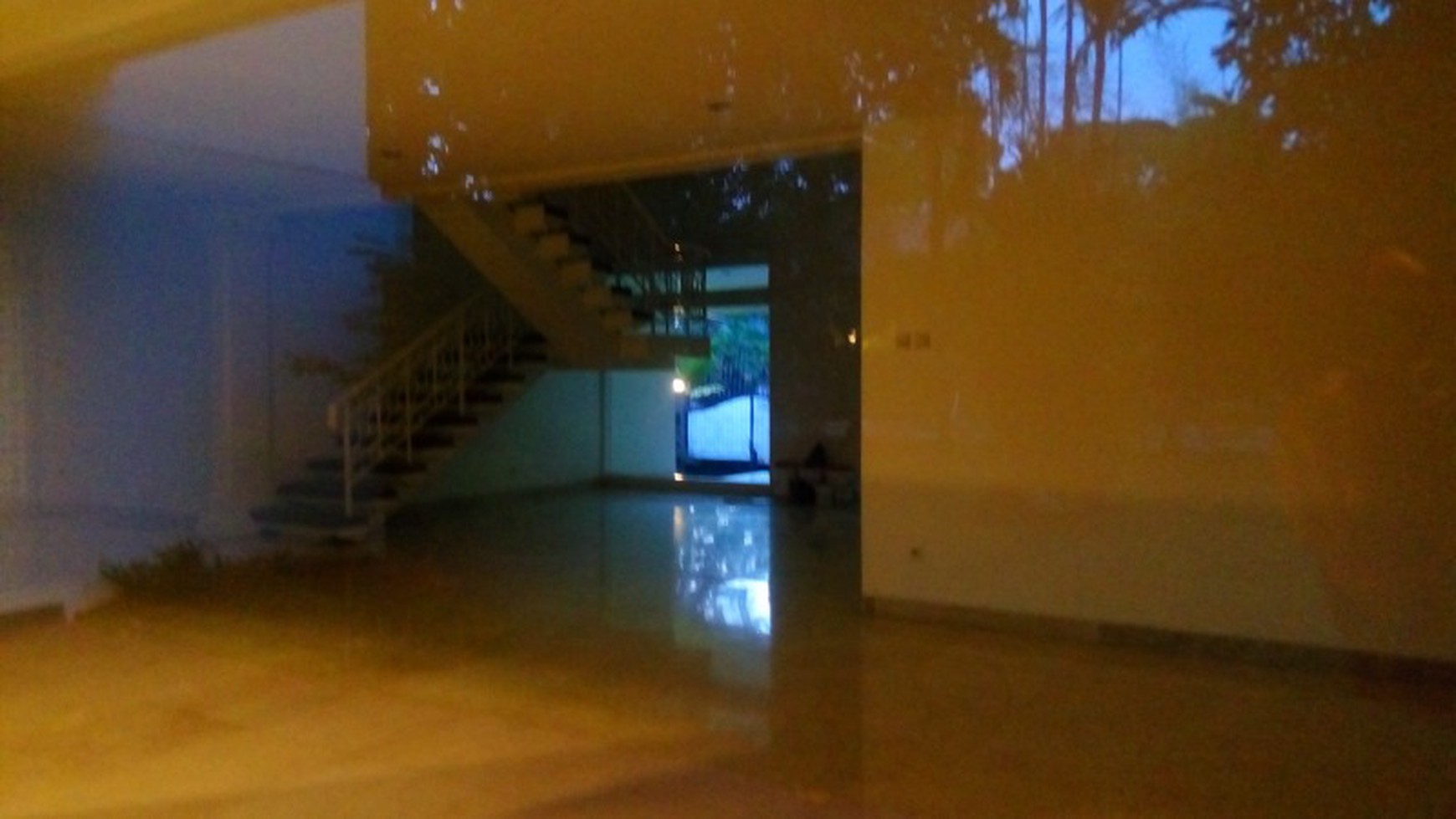 Comfortable and beautiful house In Kemang for expatriat and others "The price can be negotiable"