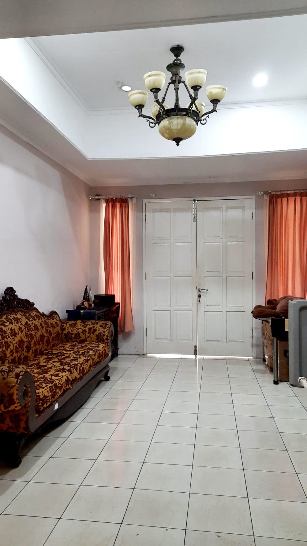 Rumah 2 lantai bagus, rapih bebas banjir di Pondok Ranji