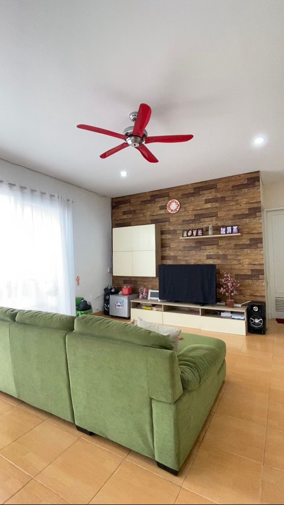 Rumah Minimalis Lingkungan Nyaman & Aman di Lebak Bulus, Jakarta Selatan