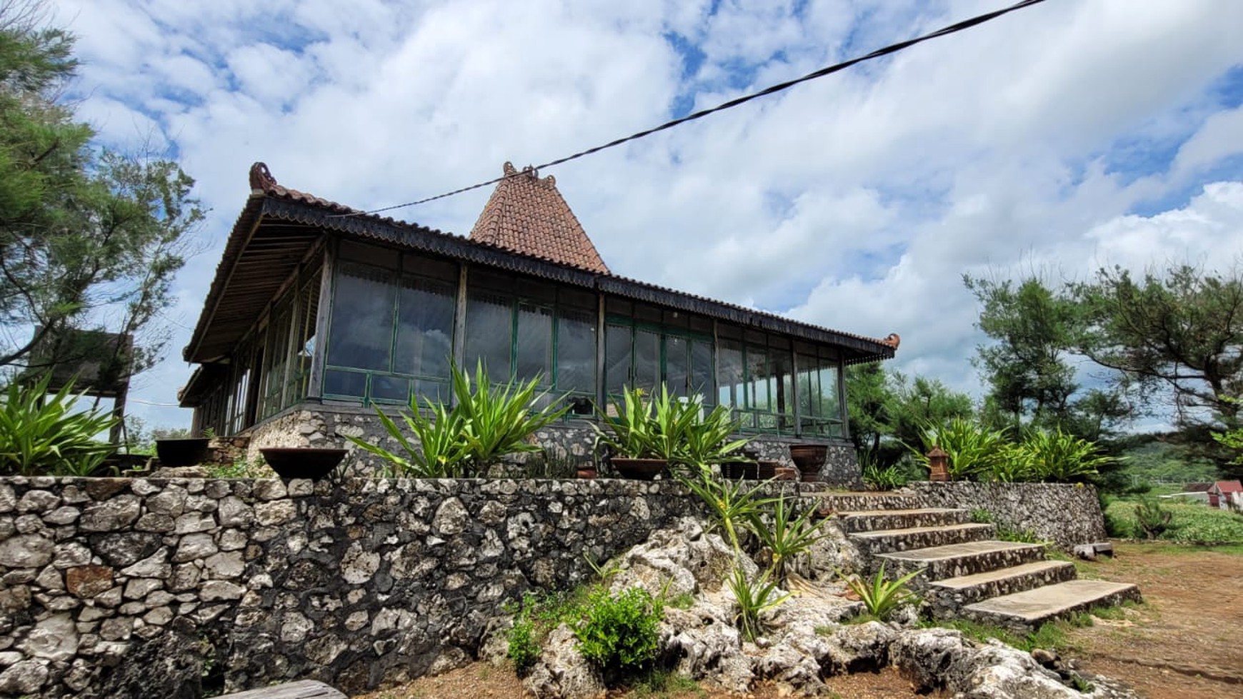 Bangunan Villa Cantik View Pantai Krakal Gunung Kidul 