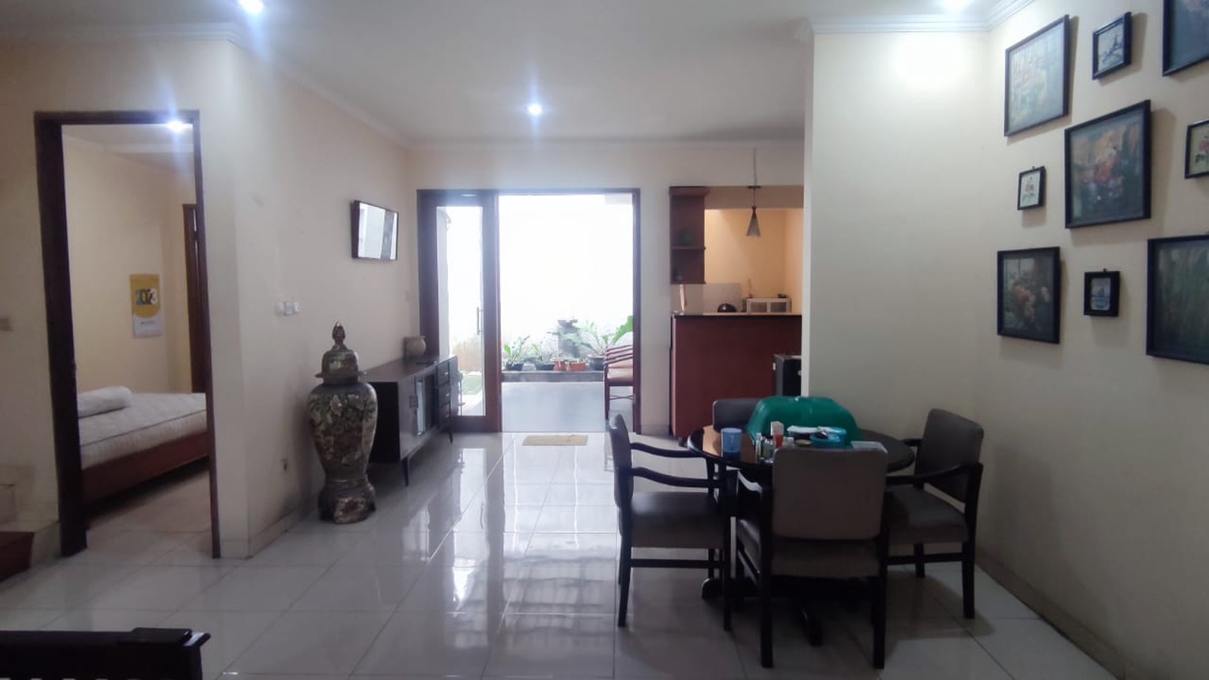 Rumah Hitung Tanah Area Cipete