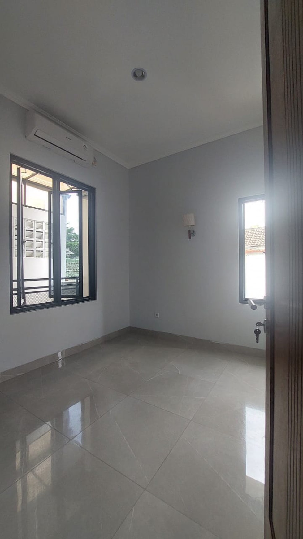 Rumah brand new, Bagus,  siap huni di Bintaro