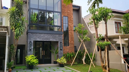 Rumah Baru dengan Desain Minimalis Modern dan Lingkungan Asri Versailles BSD.