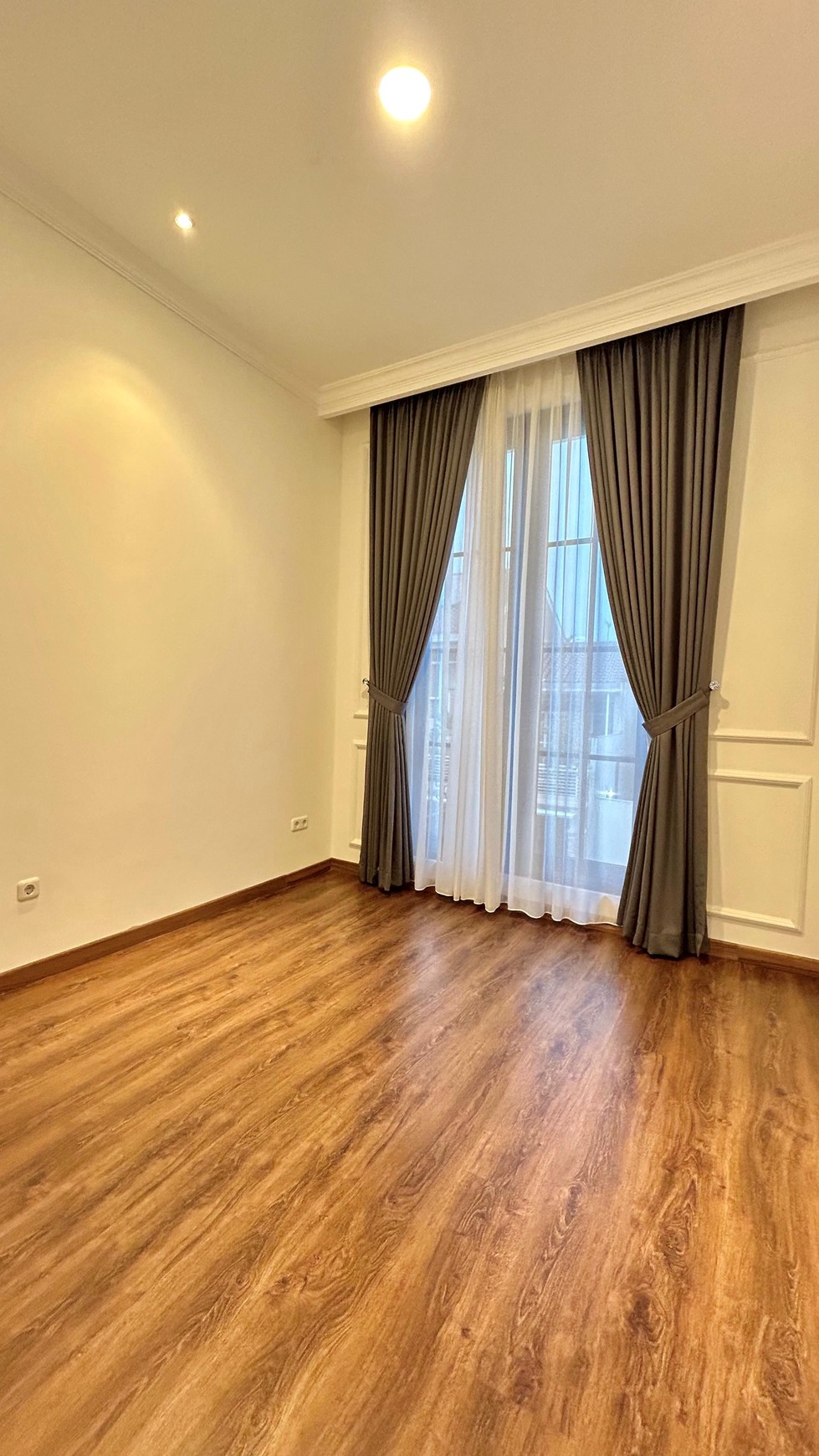 Dijual Rumah Mewah Kebayoran View Bintaro