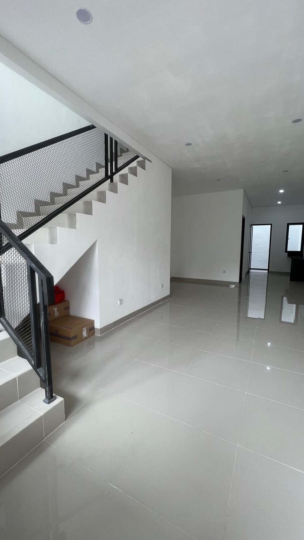 Rumah Baru Industrial Design  Vila Melati Mas Serpong BSD