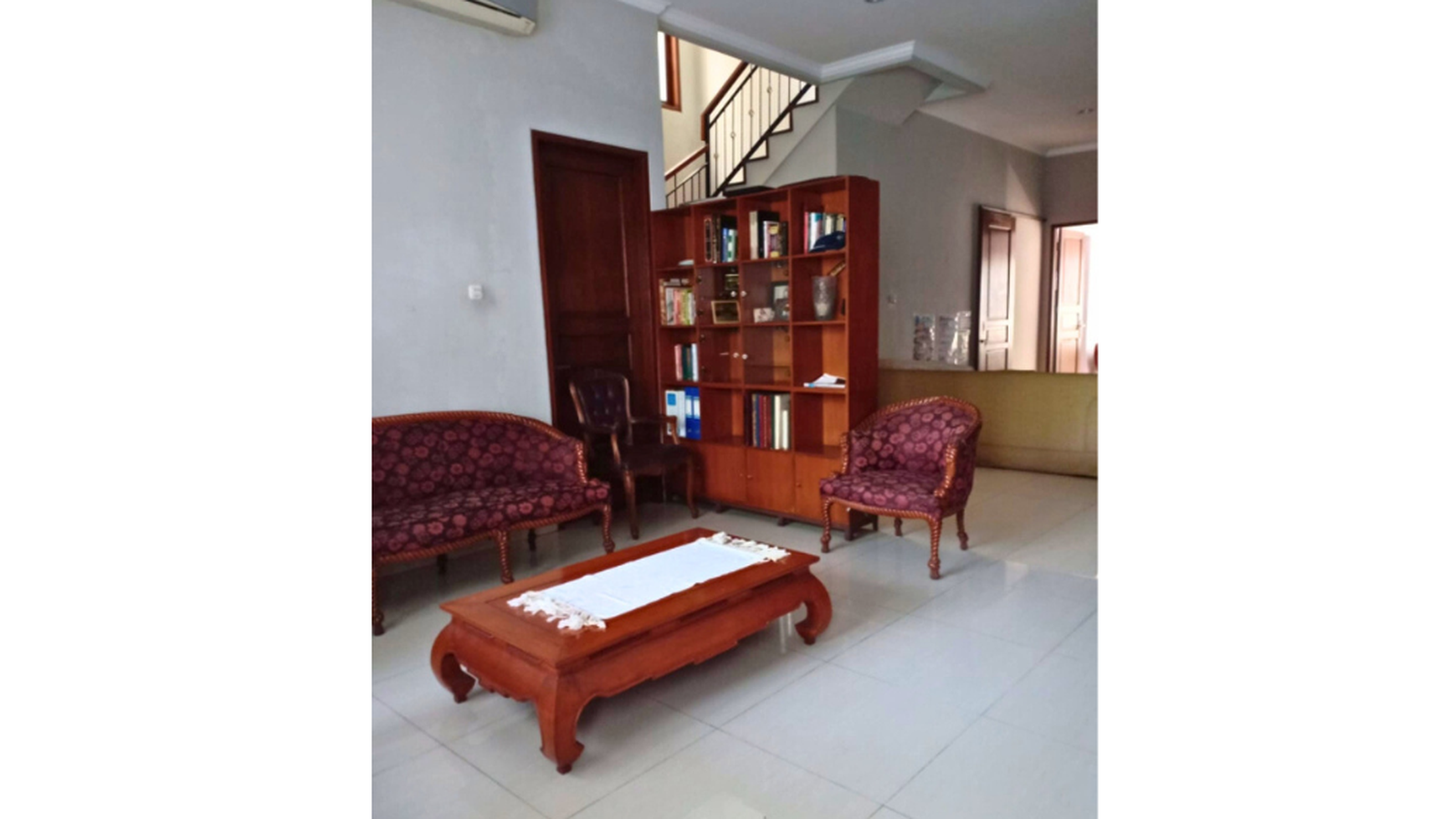 Rumah Hitung Tanah Area Cipete