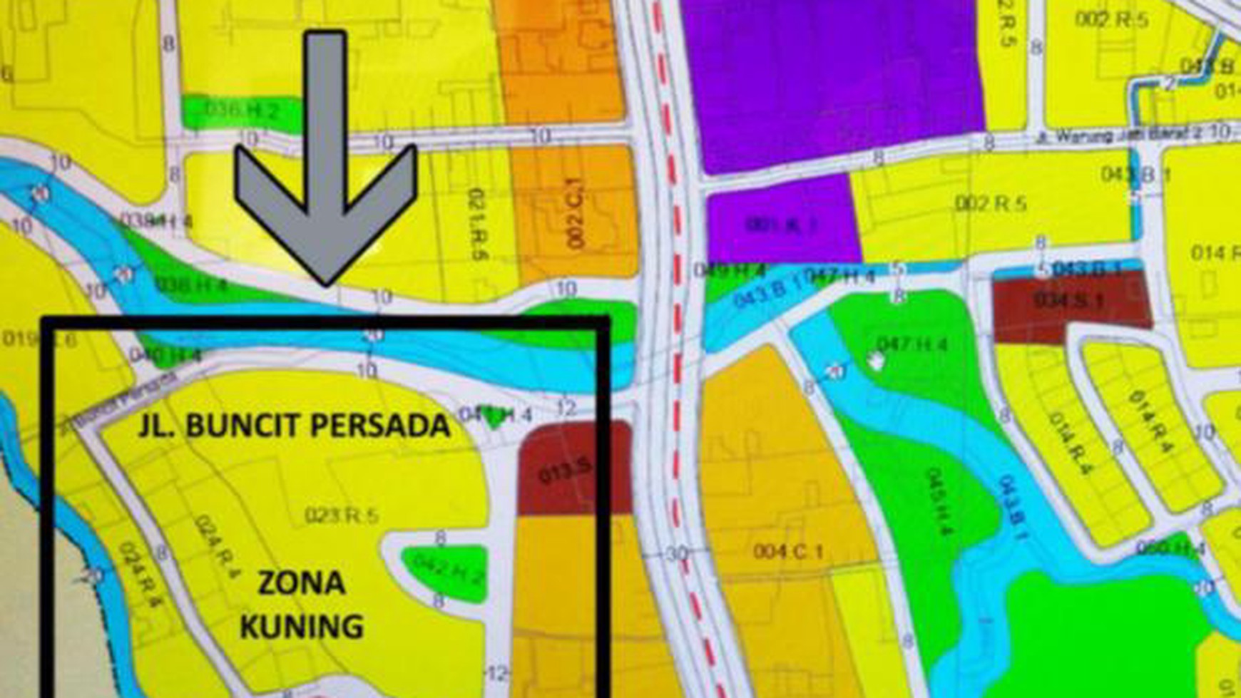 Rumah Hitung Tanah Area Cipete