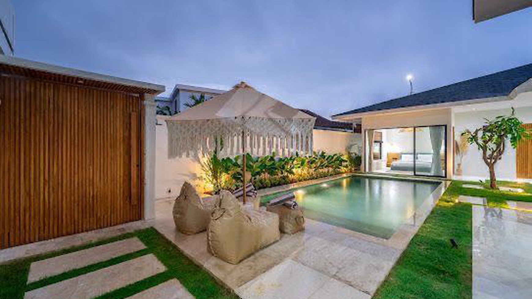 Rumah Hitung Tanah Area Cipete