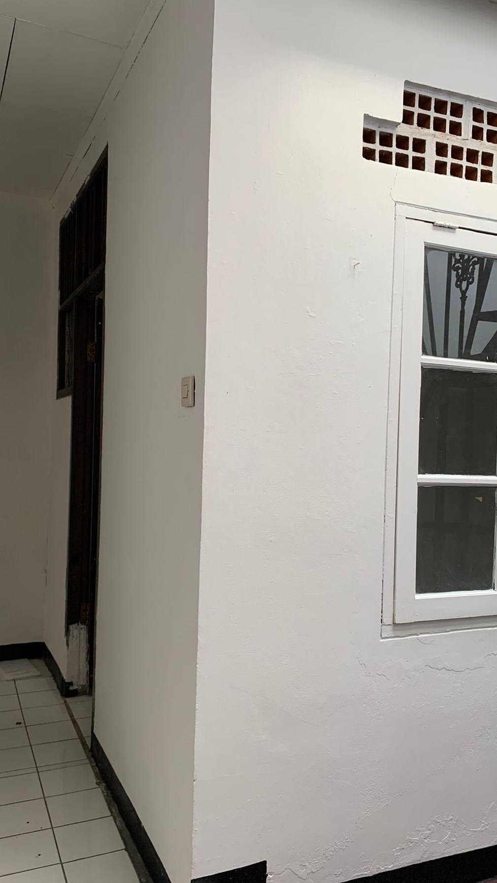 Rumah bagus, siap huni di Hook di Bintaro Sektor 4