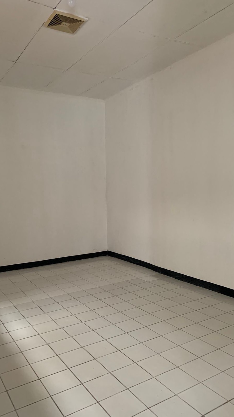 Rumah bagus, siap huni di Hook di Bintaro Sektor 4