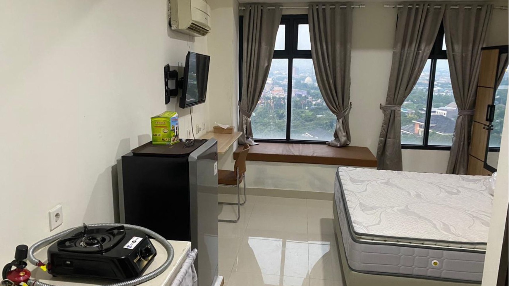 Pollux Chadstone Apartment Cristie Tower with City View [Cikarang-Barat]