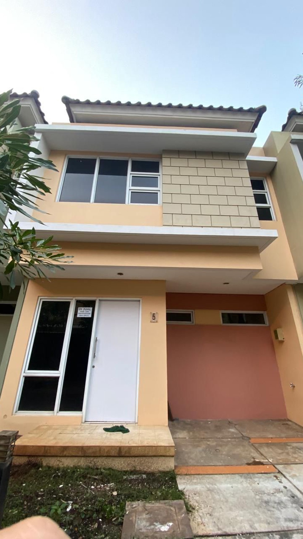 Dijual murah rumah di Kompleks Virginia  JL. Danville - Gading Serpong Tangerang 