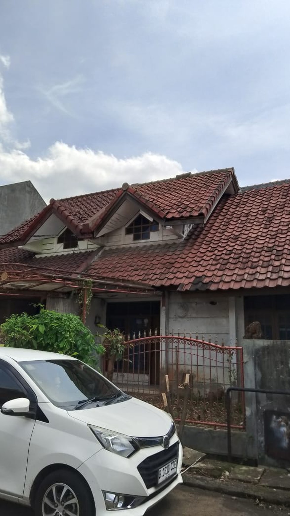 Dijual Rumah Di Taman Pabuaran , Pabuaran, Kecamatan Karawaci, Kota Tangerang