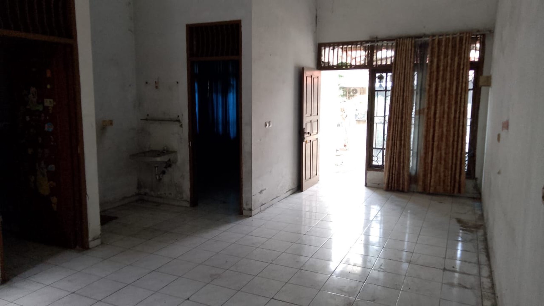 Dijual Rumah Di Taman Pabuaran , Pabuaran, Kecamatan Karawaci, Kota Tangerang