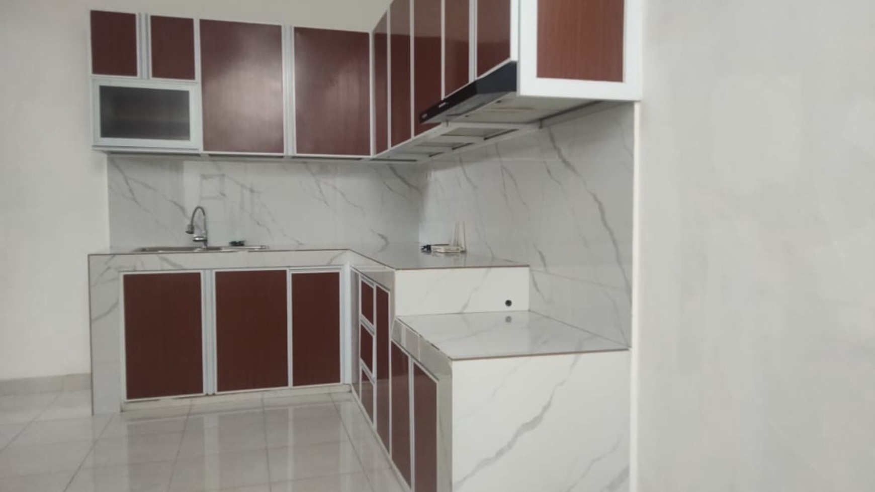 Disewakan Rumah di Grand Wisata Bekasi - Siap Huni Bersih dan Rapi.