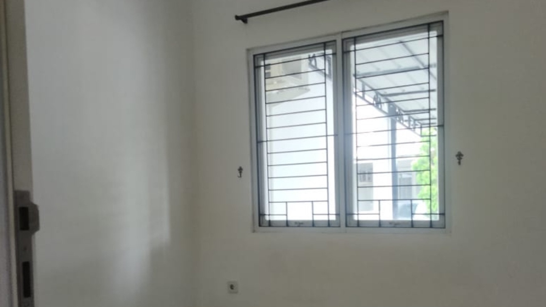 Disewakan Rumah di Grand Wisata Bekasi - Siap Huni Bersih dan Rapi.