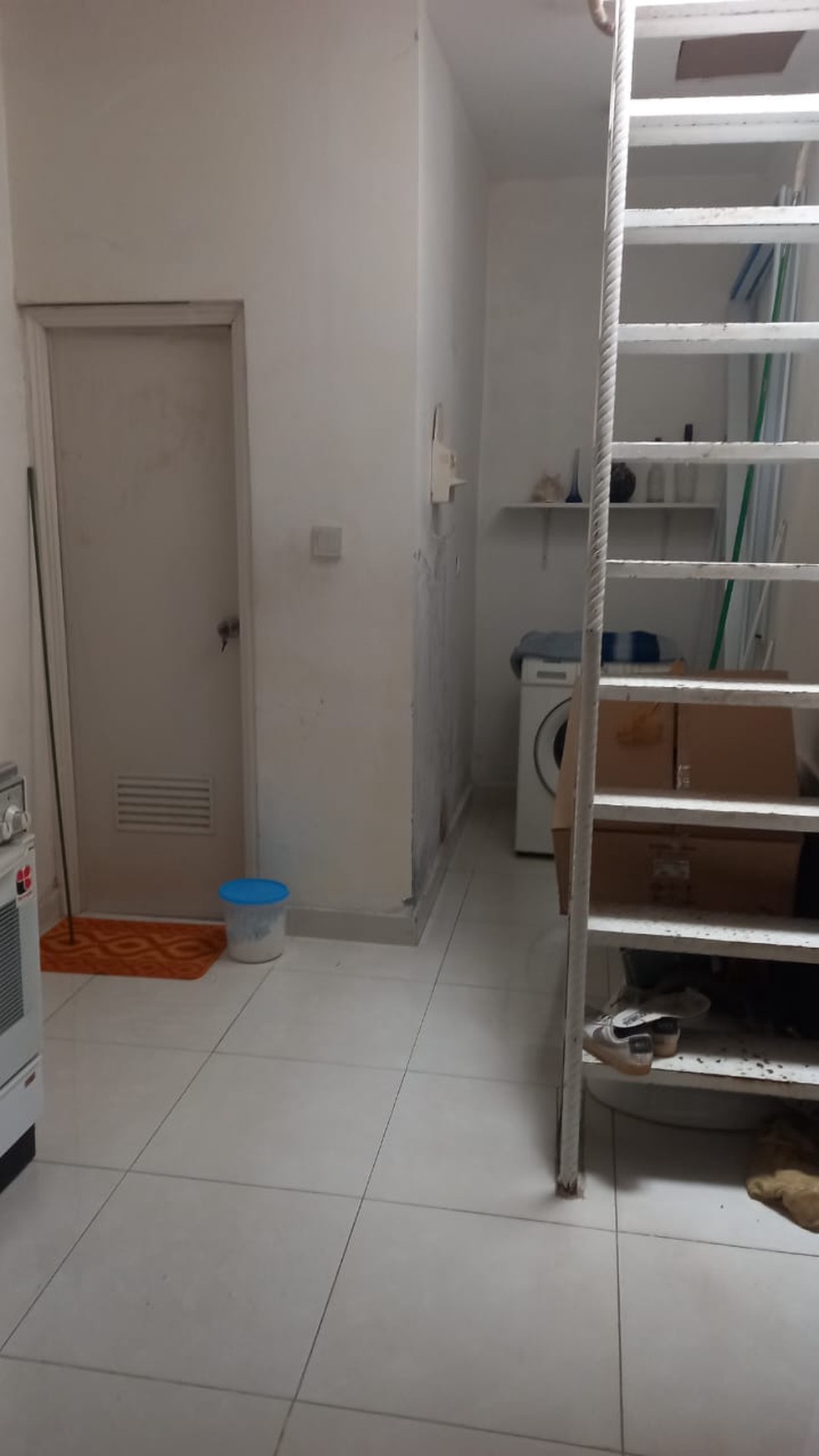 DIjual Rumah Taman Parahyangan Siap Huni Di Lippo Karawaci , Tangerang