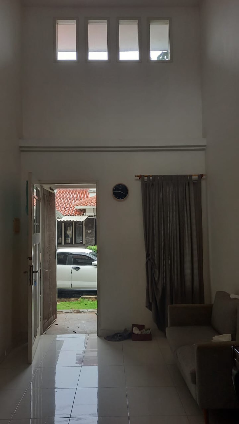 DIjual Rumah Taman Parahyangan Siap Huni Di Lippo Karawaci , Tangerang