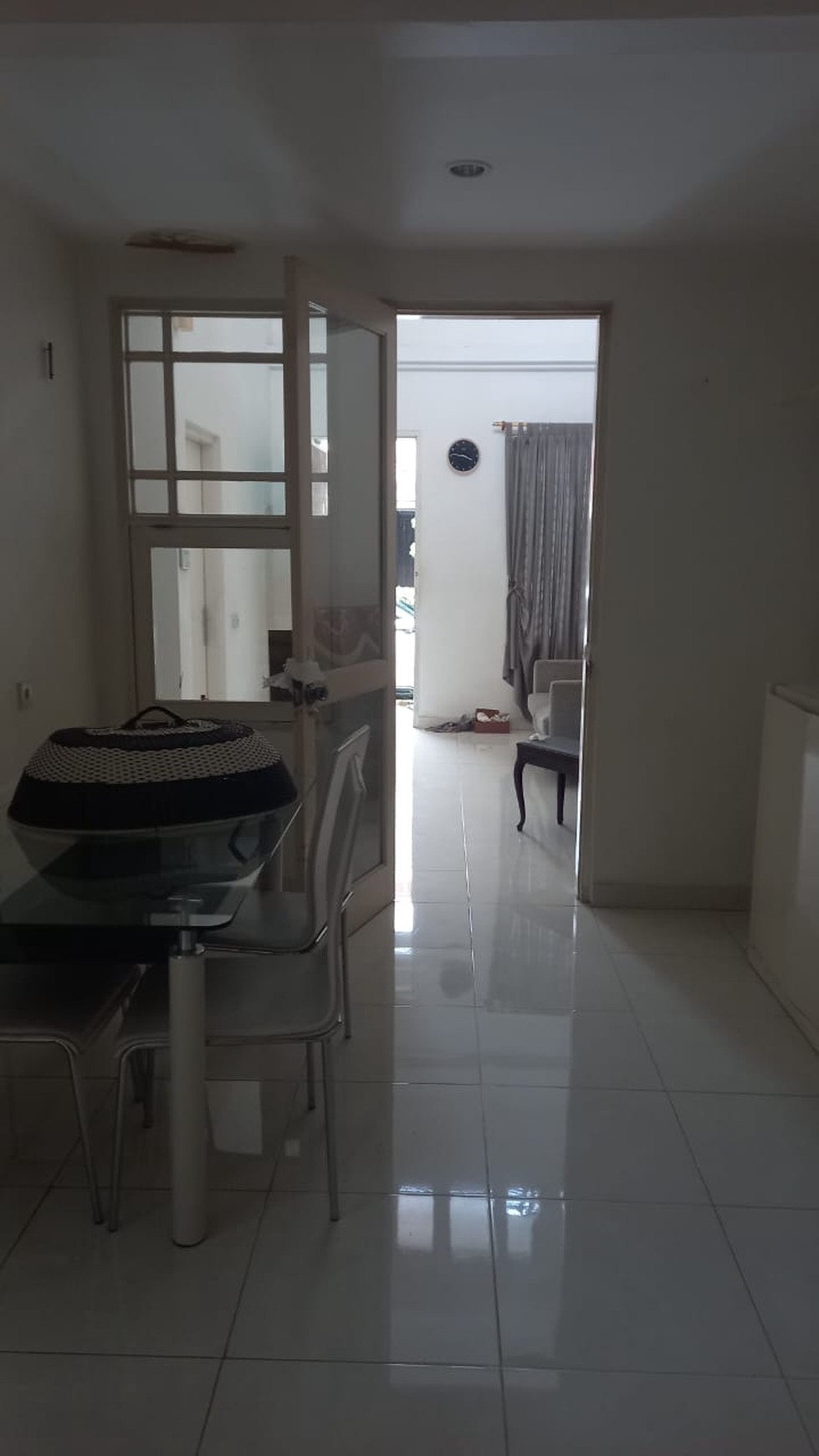 DIjual Rumah Taman Parahyangan Siap Huni Di Lippo Karawaci , Tangerang