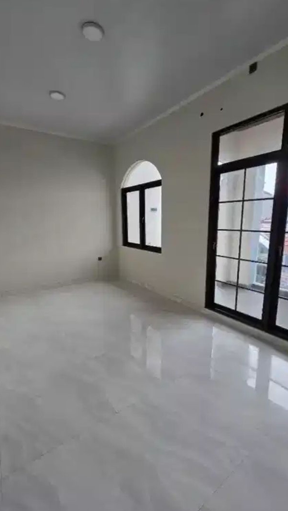 Dijual Rumah Baru Babatan Pantai Surabaya Timur Dekat Raya Kenjeran, Pakuwon City