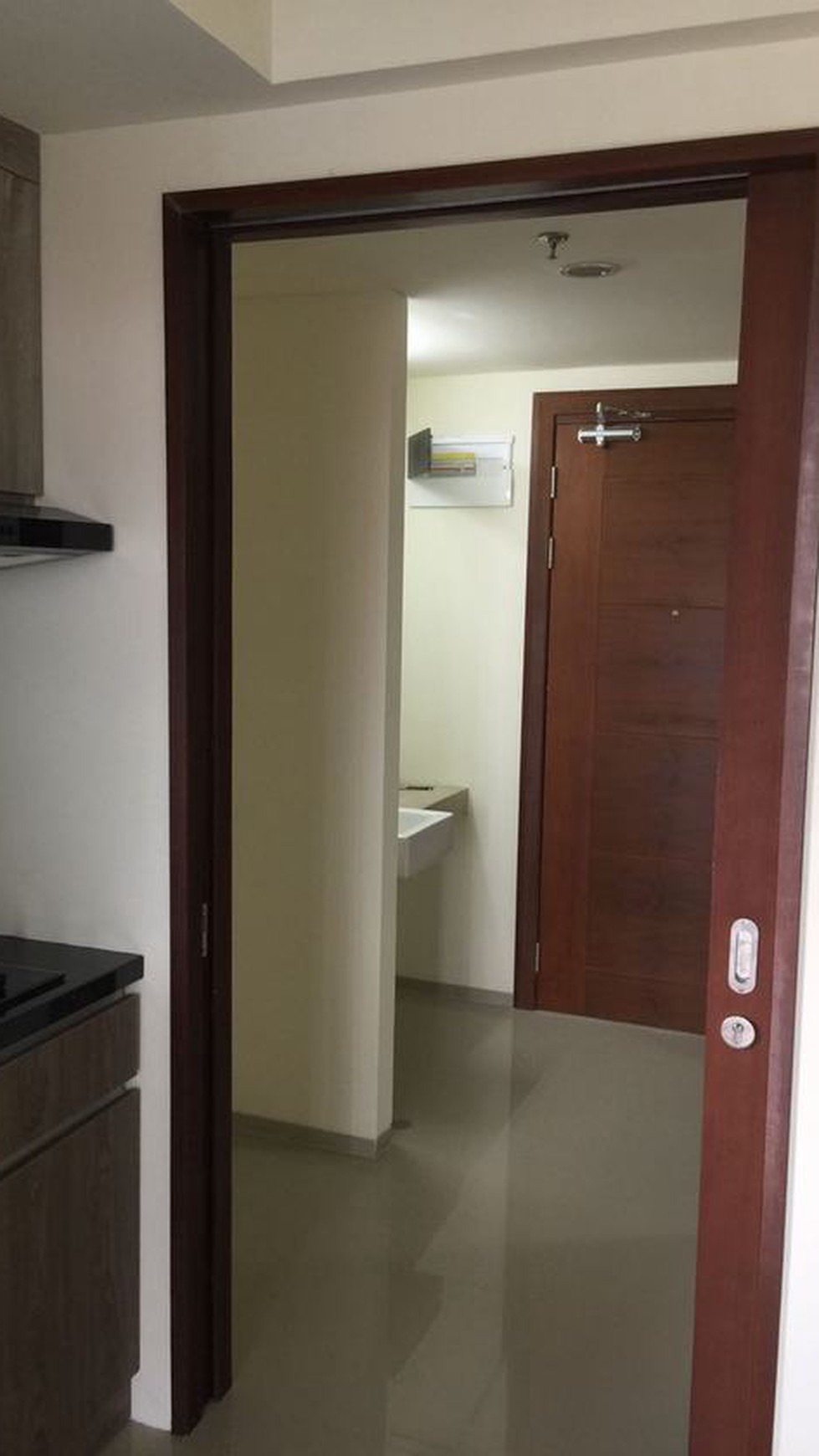 Dijual cepat siap huni Apartemen strategis di The Accent Bintaro Jaya, Bintaro Tangerang Banten 