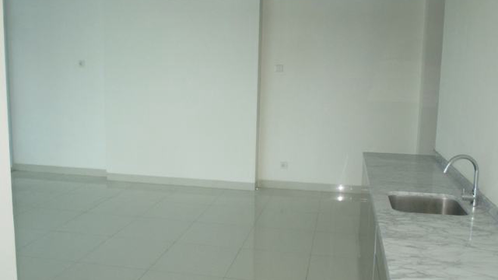 Soho apartemen brooklyn alam sutera, 2 BR, jual cepat kondisi bagus, siap huni