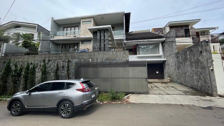 Dijual Rumah Asri Modern Minimalis di Setrasari Raya, Bandung