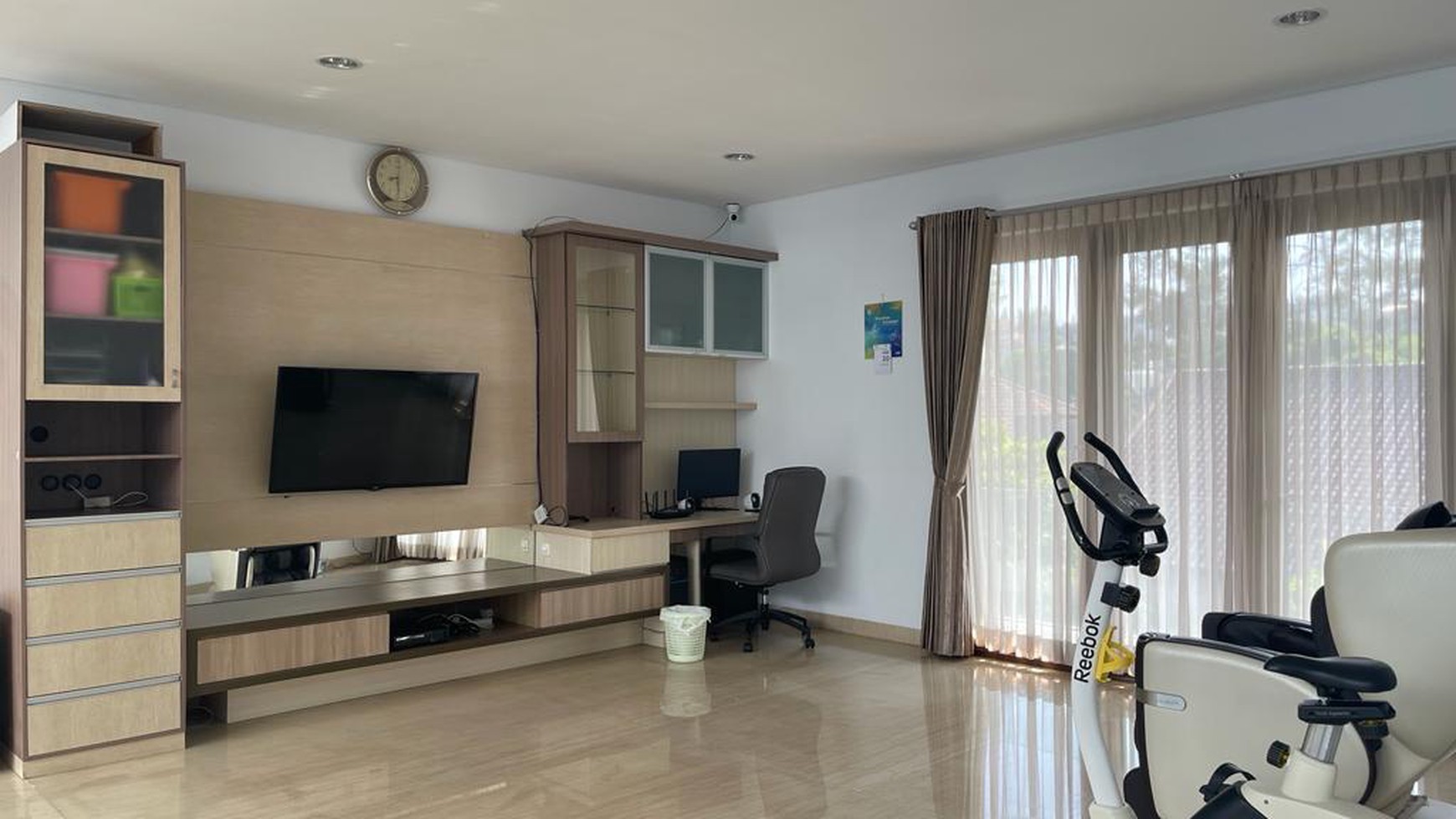 Dijual Rumah Asri Modern Minimalis di Setrasari Raya, Bandung