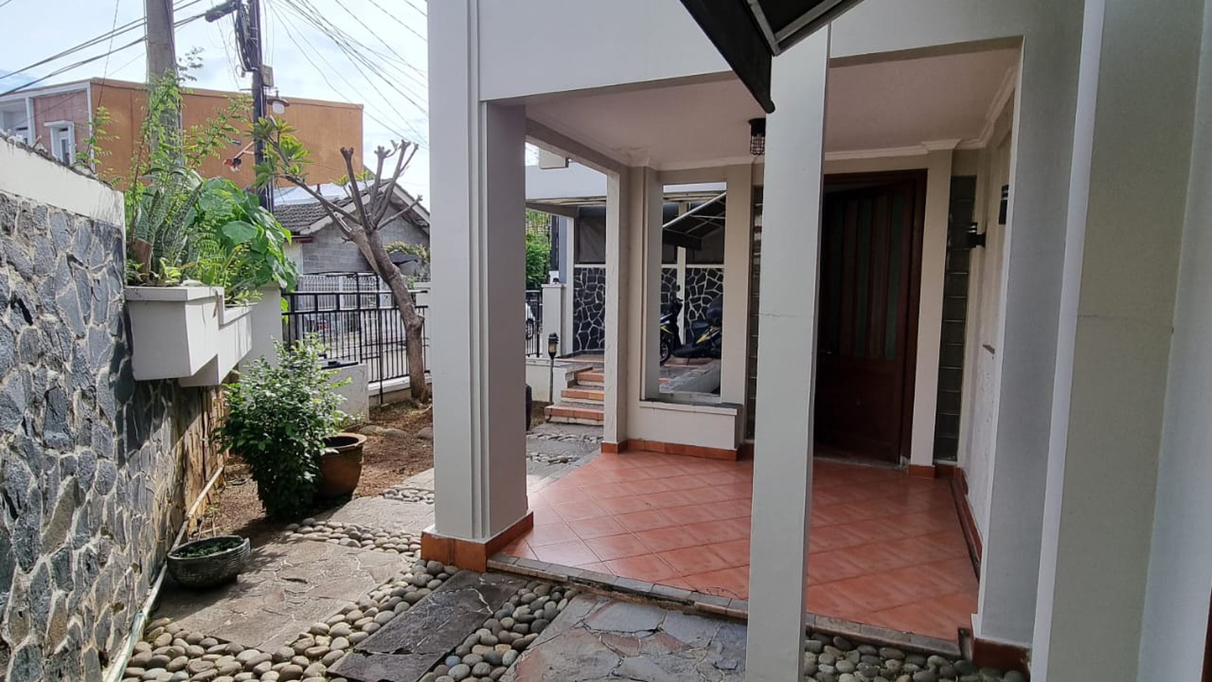 Rumah Hitung Tanah Area Cipete