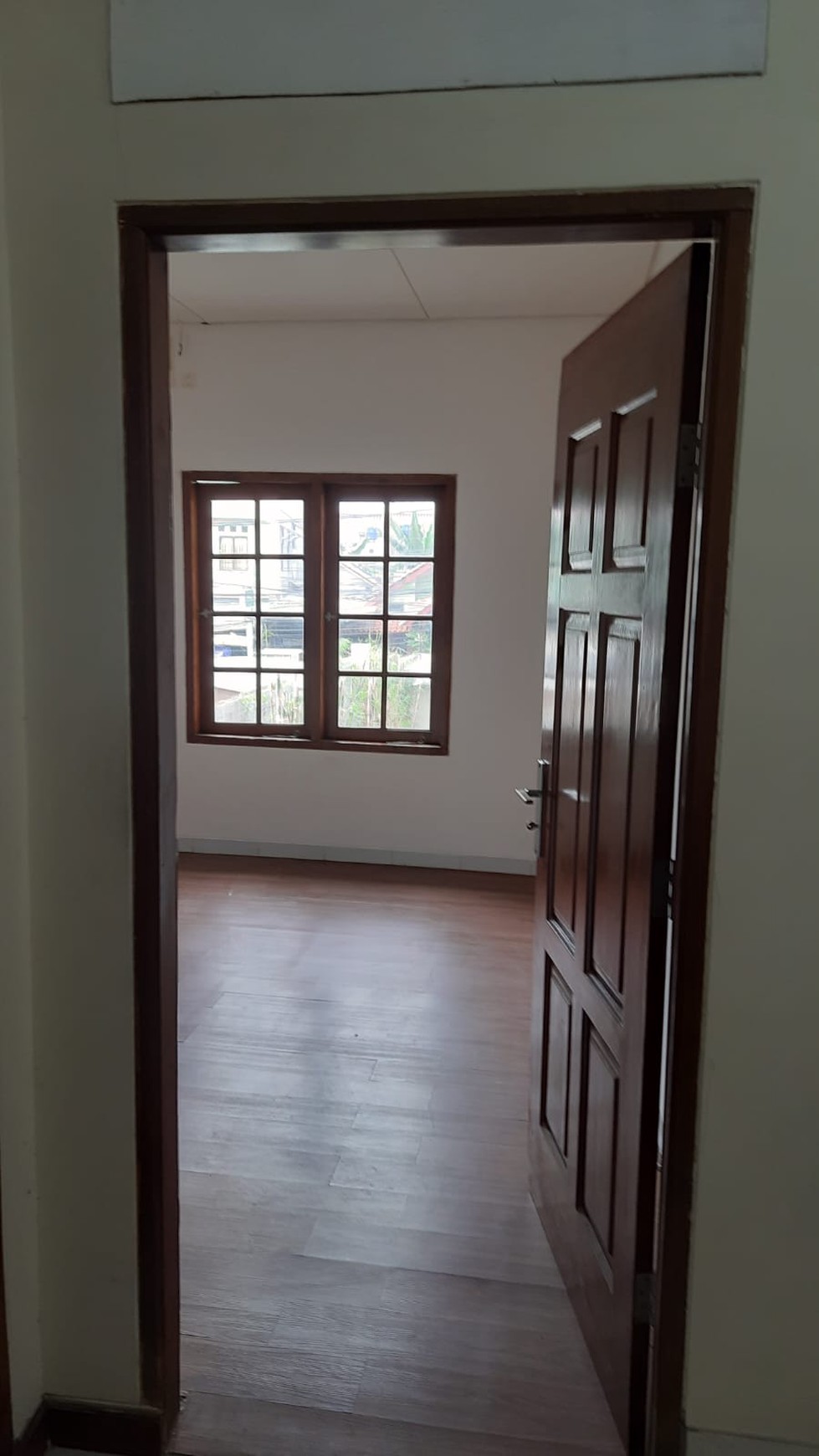 Rumah luas, lokasi strategis di Pondok Ranji.