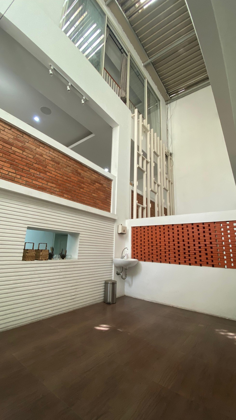 Rumah Cantik Lokasi Strategis di Perumahan Eksklusif Bintaro Jaya