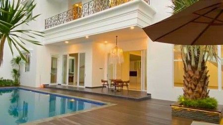 Dijual Cepat rumah mewah,ada kolam renang di Pondok Indah Jakarta Selatan