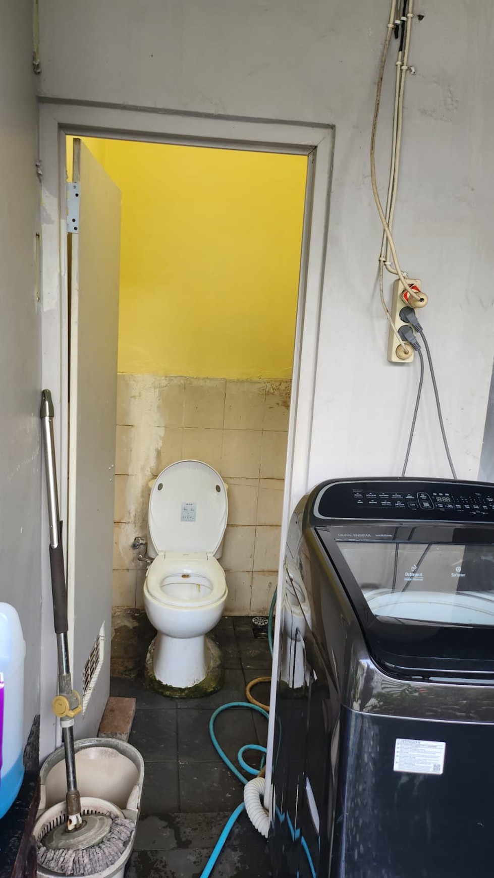Rumah Siap Huni dengan Hunian Nyaman dan Asri di Ciputat