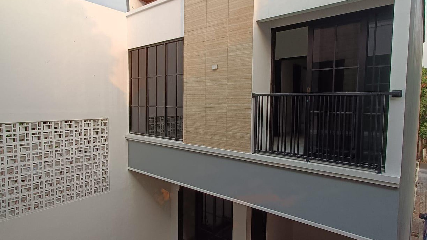 Brand New Rumah Siap Huni dalam Cluster Baru di Bintaro 