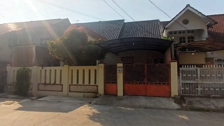 Dijual Rumah siap Huni Akses mobil dilengkapi dengan fasilitas di Cinere, Bogor