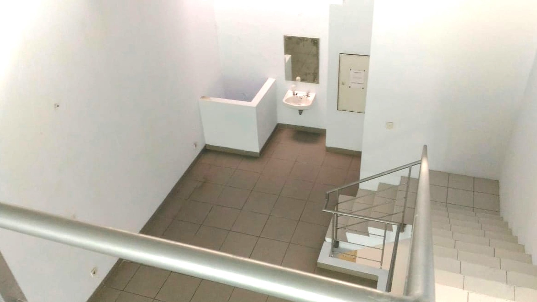 Rent. Ruko 3 lantai di Boulevard Tekno, BSD