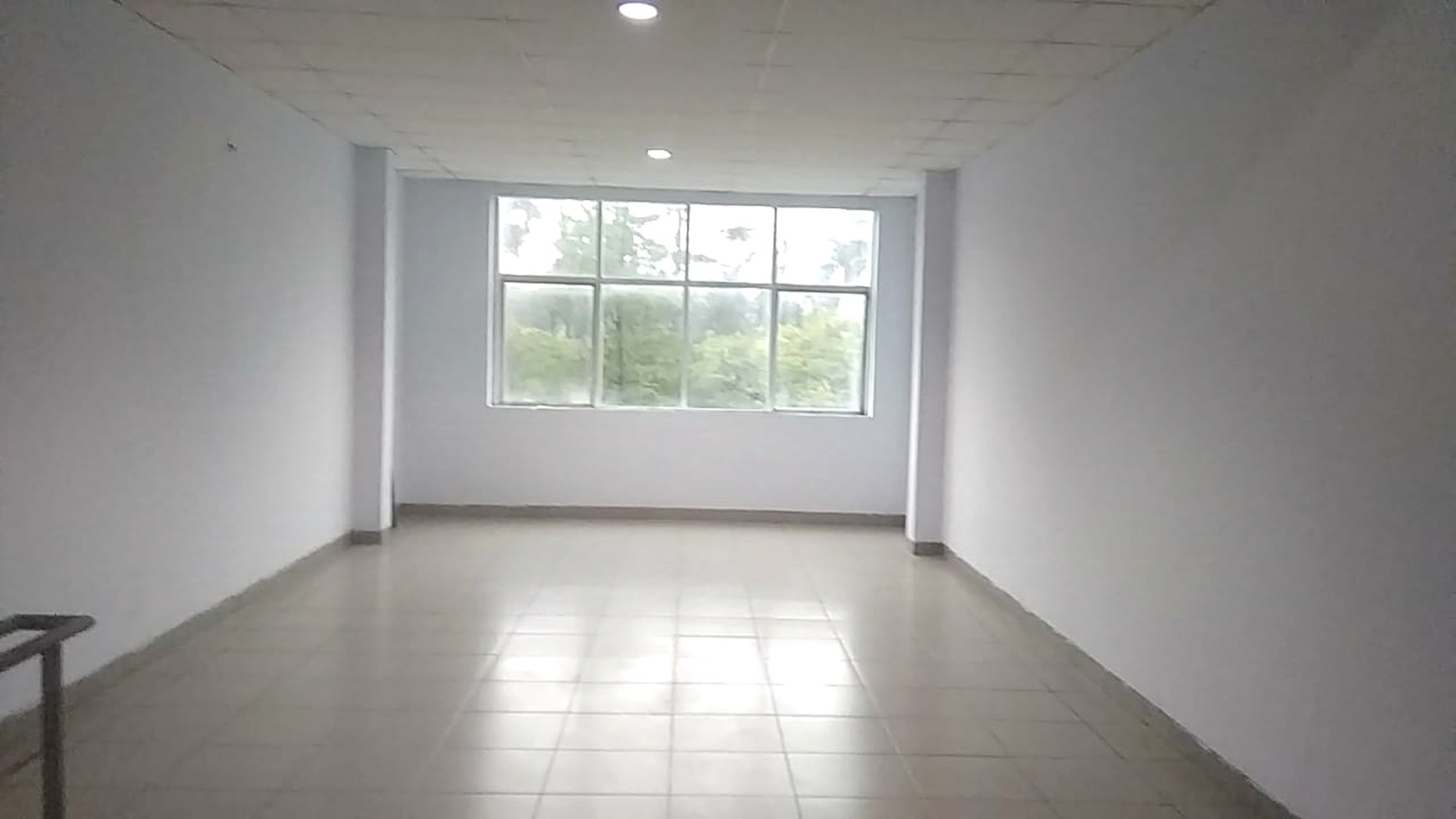 Rent. Ruko 3 lantai di Boulevard Tekno, BSD