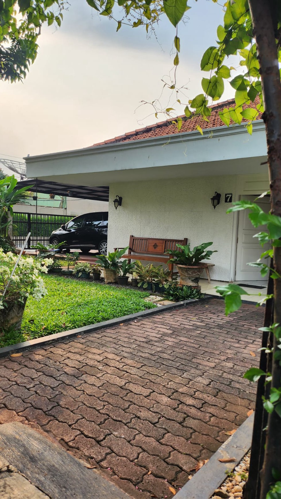 Rumah Klasik, Sertifikat Hak Milik di Pancoran Timur, Jakarta Selatan