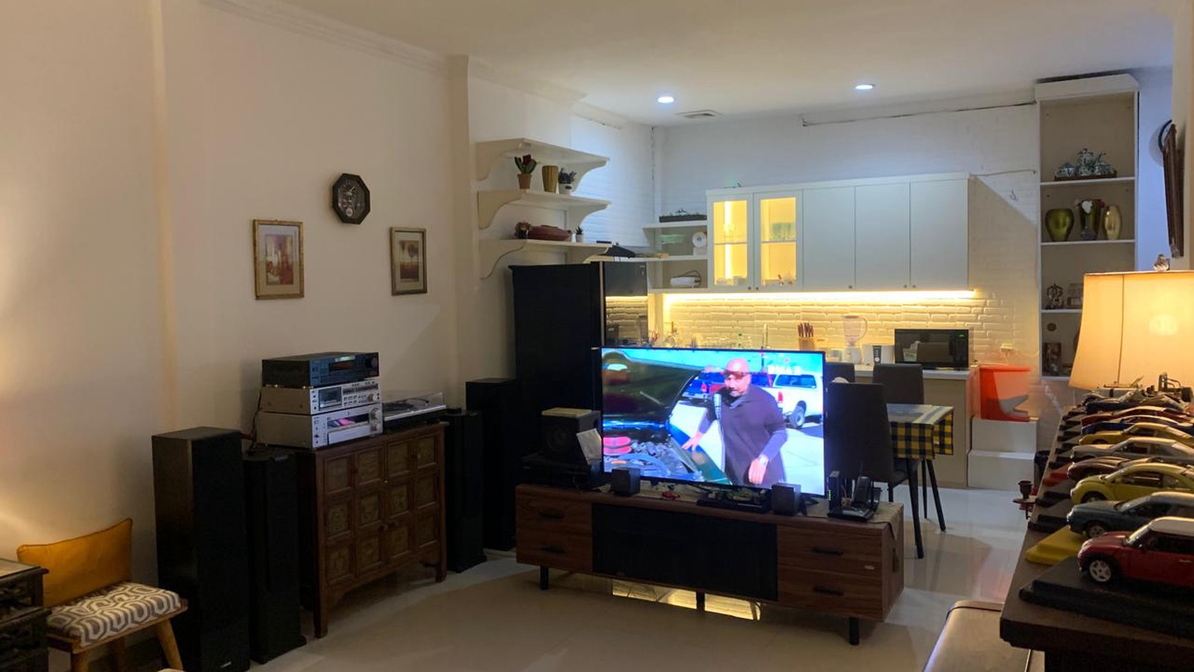 Rumah minimalis siap huni di bintaro