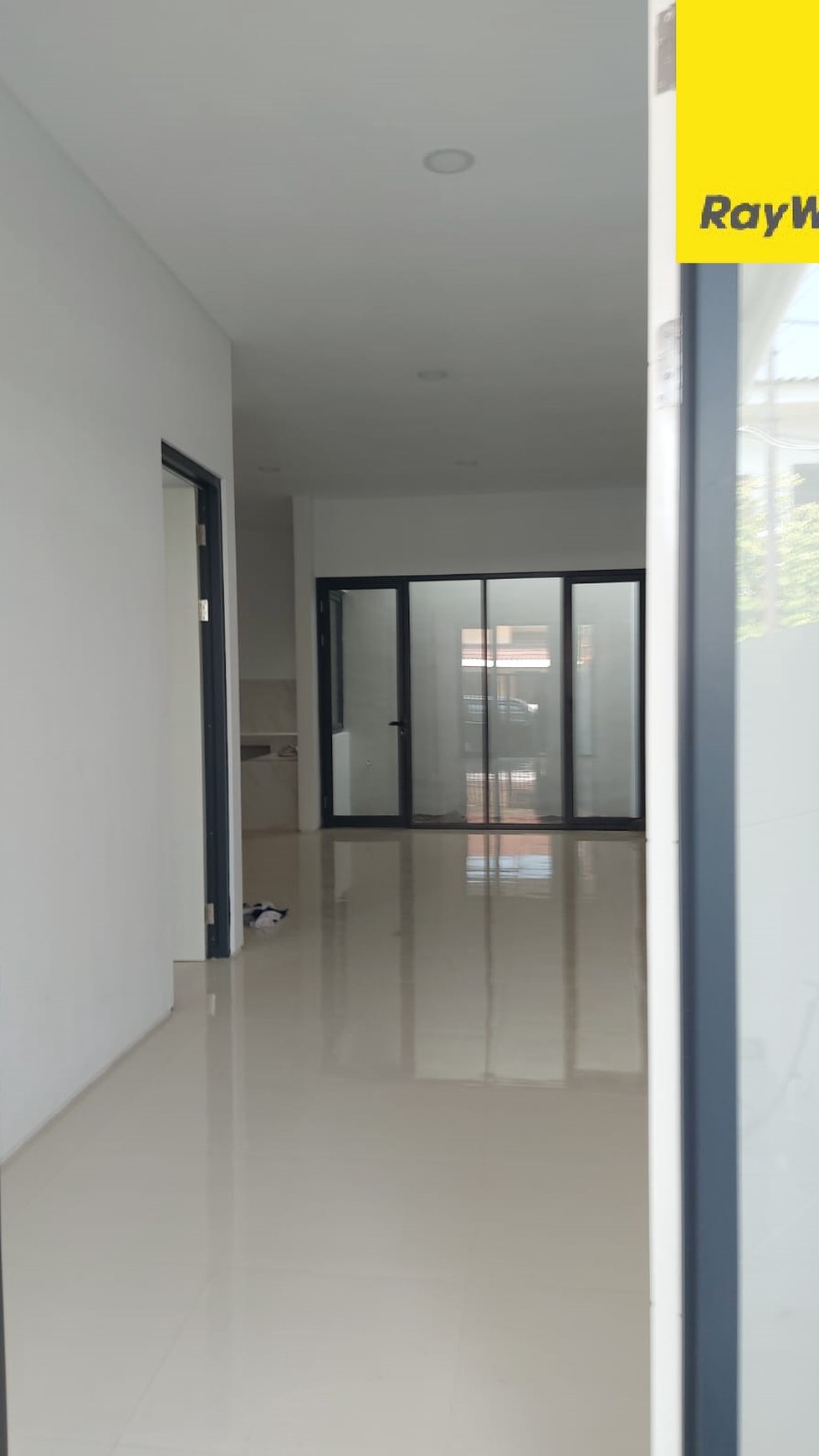 Dijual Rumah 2 lantai di Satelit Utara Sukomanunggal Surabaya