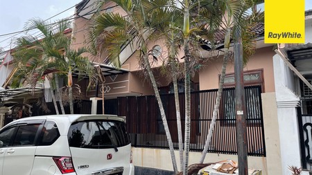 Dijual Rumah 2 lantai di Simpang Darmo Permai Selatan Surabaya