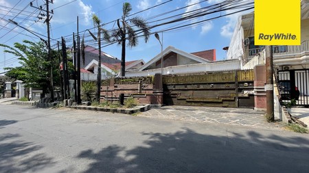 Dijual Rumah 2 lantai SHM di Raya Satelit Selatan Surabaya